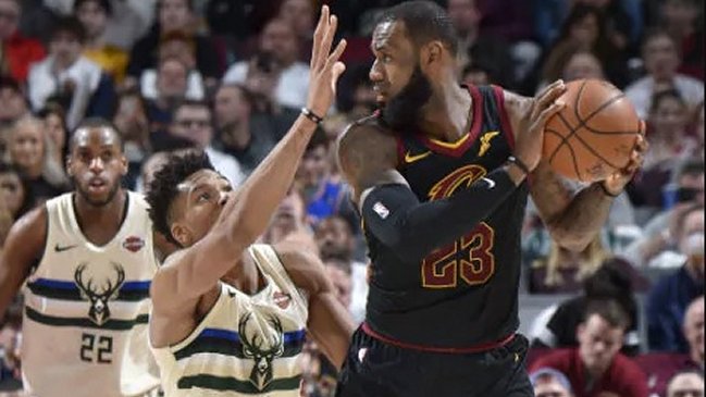 Cleveland Cavaliers tumbó a Milwaukee Bucks apoyado en un encendido LeBron James Cleveland Cavaliers tumbó a Milwaukee Bucks apoyado en un encendido LeBron James