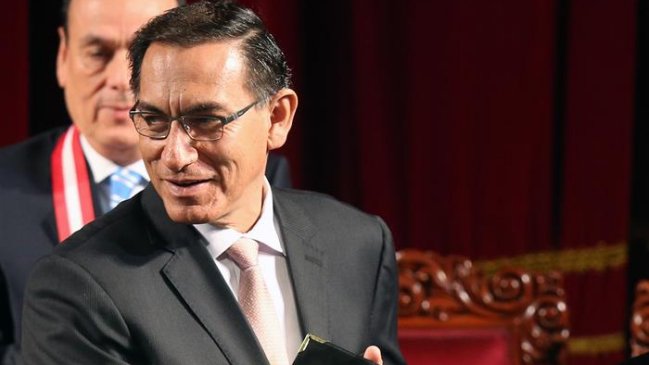 Izquierda peruana pidió que Vizcarra convoque a nuevas elecciones Izquierda peruana pidió que Vizcarra convoque a nuevas elecciones