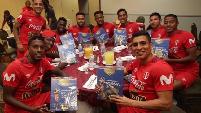 La alegría de la selección peruana por regresar al álbum del Mundial La alegría de la selección peruana por regresar al álbum del Mundial