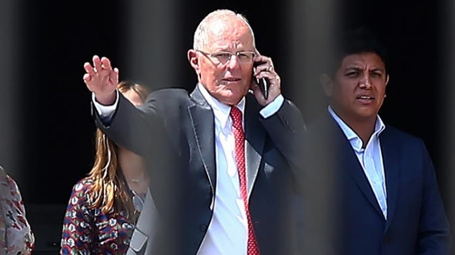 Pedro Pablo Kuczynski amenazó con retirar su renuncia a la presidencia Pedro Pablo Kuczynski amenazó con retirar su renuncia a la presidencia