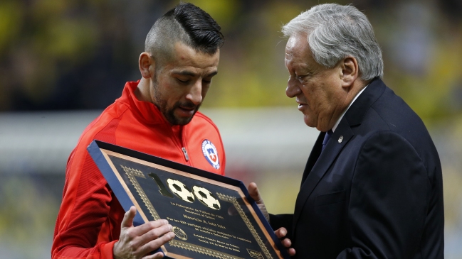 Mauricio Isla: Lo que nos queda es trabajar al máximo con el nuevo cuerpo técnico Mauricio Isla: Lo que nos queda es trabajar al máximo con el nuevo cuerpo técnico