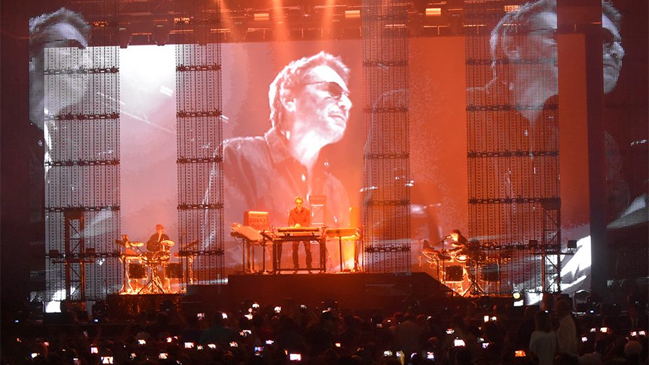 Jean-Michel Jarre en Chile: El amplio sentido de la palabra espectáculo Jean-Michel Jarre en Chile: El amplio sentido de la palabra espectáculo
