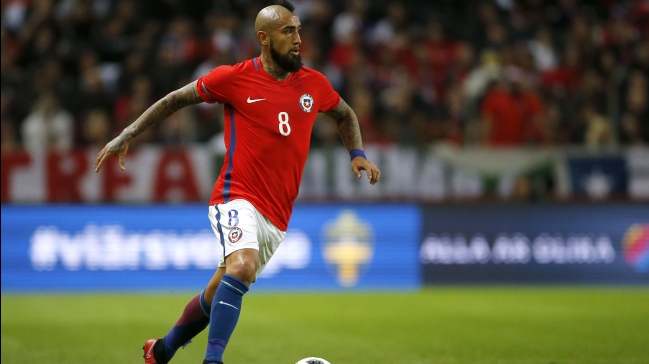 Vidal le pidió a Luksic que apadrine una escuela de fútbol del Rodelindo Román Vidal le pidió a Luksic que apadrine una escuela de fútbol del Rodelindo Román