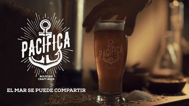 Bolivianos crean cerveza con agua del mar de Antofagasta Bolivianos crean cerveza con agua del mar de Antofagasta