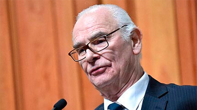 Critican que Premio Nacional de Medicina fuera Critican que Premio Nacional de Medicina fuera