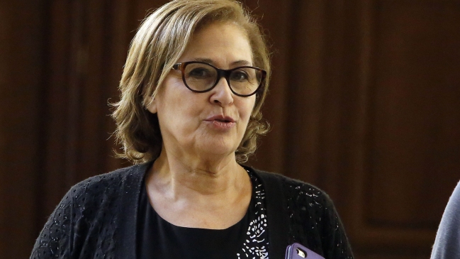 Senadora Muñoz: Gobierno tendrá que resolver diferencias con la UDI en identidad de género Senadora Muñoz: Gobierno tendrá que resolver diferencias con la UDI en identidad de género