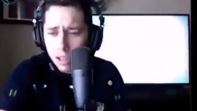 Felipe Avello criticó duramente a Karol Lucero por su video Felipe Avello criticó duramente a Karol Lucero por su video
