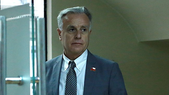 Oposición juntó las firmas para interpelar al ministro de Salud