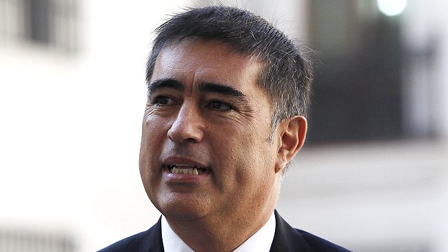 Mario Desbordes desdramatiza diferencias en Chile Vamos por identidad de género