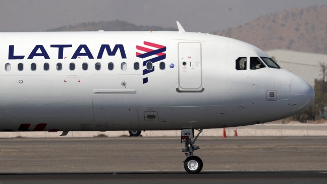 Tripulantes de Latam iniciaron huelga este martes Tripulantes de Latam iniciaron huelga este martes