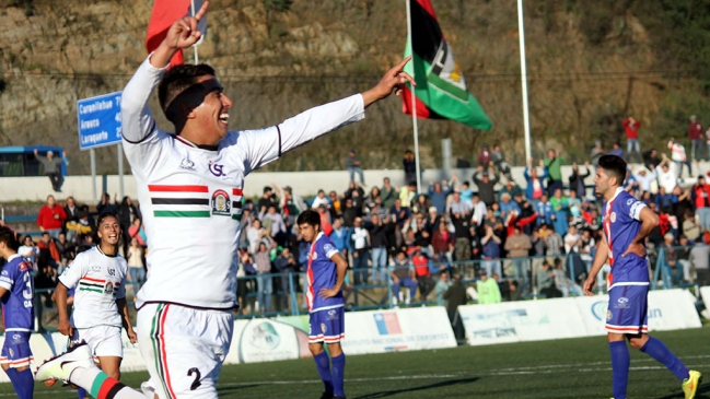 Lota Schwager liberó a su plantel ante incierto futuro en el fútbol chileno Lota Schwager liberó a su plantel ante incierto futuro en el fútbol chileno