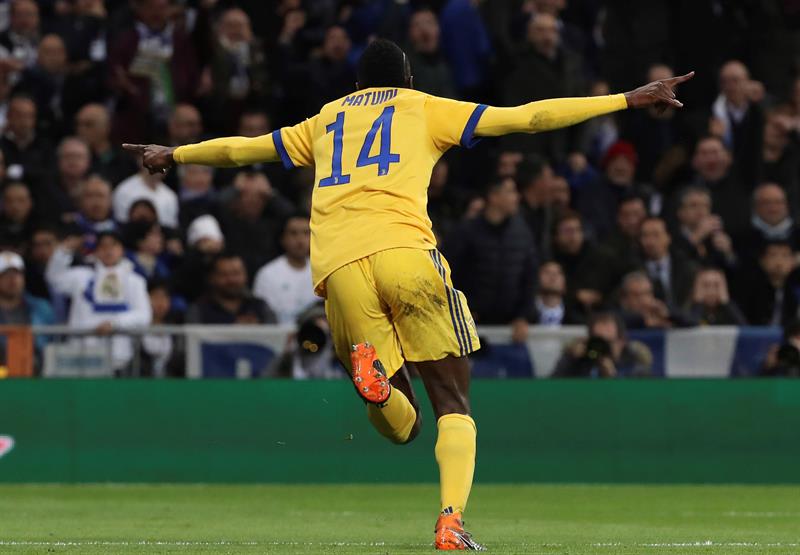 Juventus vencía 3-0 a Real Madrid hasta los últimos minutos de la revancha por cuartos de la Liga de Campeones, pero un penal transformado en gol por Cristiano Ronaldo le dio el paso a la ronda de los cuatro mejores a los Juventus vencía 3-0 a Real Madrid hasta los últimos minutos de la revancha por cuartos de la Liga de Campeones, pero un penal transformado en gol por Cristiano Ronaldo le dio el paso a la ronda de los cuatro mejores a los