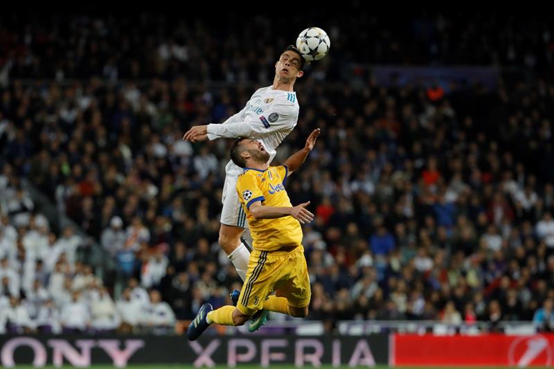 Juventus vencía 3-0 a Real Madrid hasta los últimos minutos de la revancha por cuartos de la Liga de Campeones, pero un penal transformado en gol por Cristiano Ronaldo le dio el paso a la ronda de los cuatro mejores a los Juventus vencía 3-0 a Real Madrid hasta los últimos minutos de la revancha por cuartos de la Liga de Campeones, pero un penal transformado en gol por Cristiano Ronaldo le dio el paso a la ronda de los cuatro mejores a los