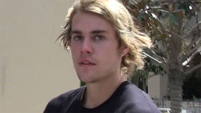 Justin Bieber golpeó a sujeto que agredió a una mujer Justin Bieber golpeó a sujeto que agredió a una mujer