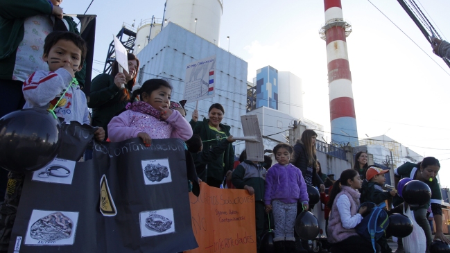 Minsal comprometió solución a personas contaminadas por metales pesados en Coronel