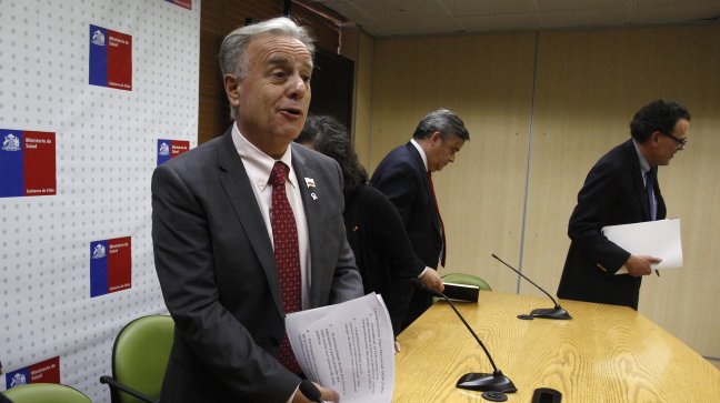 Ministro de Salud corrigió cifra de mortalidad por VIH aunque reiteró su preocupación Ministro de Salud corrigió cifra de mortalidad por VIH aunque reiteró su preocupación