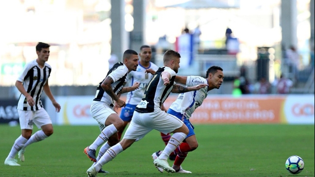  Bahía de Eugenio Mena venció a Santos en Brasil  