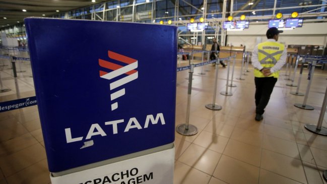 Latam está imposibilitada para aceptar fin de la huelga tras dictamen de la Dirección del Trabajo