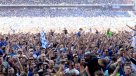 Cardiff City ascendió a la Premier League y sus hinchas celebraron invadiendo la cancha