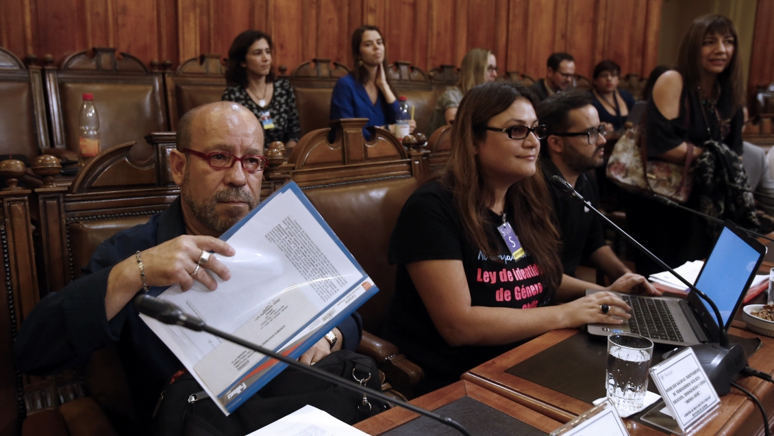 Movilh por identidad de género: Si el proyecto no resuelve tema de menores de 14 años no tiene mucho sentido Movilh por identidad de género: Si el proyecto no resuelve tema de menores de 14 años no tiene mucho sentido