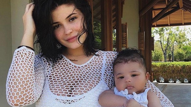 Kylie Jenner reaccionó a teoría de que su guardaespaldas es el padre de su hija Kylie Jenner reaccionó a teoría de que su guardaespaldas es el padre de su hija