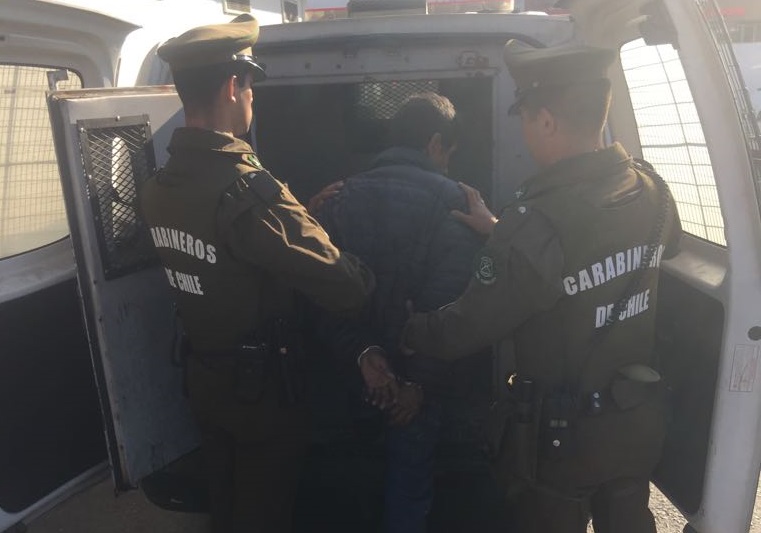 Rancagua: Carabineros detuvo a sujeto que secuestró e intento abusar sexualmente de menor de 14 años Rancagua: Carabineros detuvo a sujeto que secuestró e intento abusar sexualmente de menor de 14 años