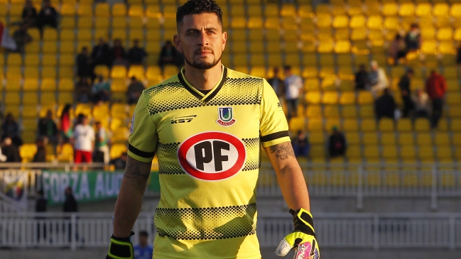 Portero Gabriel Arias será nominado a la selección chilena para la gira a Europa Portero Gabriel Arias será nominado a la selección chilena para la gira a Europa