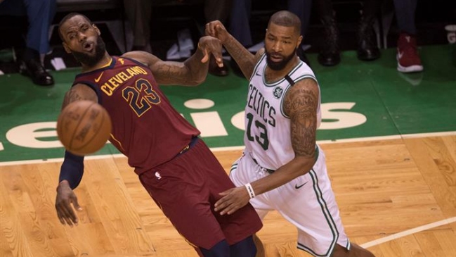 Boston Celtics apabulló a Cleveland Cavaliers en el inicio de la final de la Conferencia Este Boston Celtics apabulló a Cleveland Cavaliers en el inicio de la final de la Conferencia Este