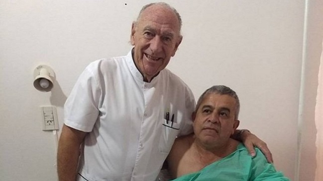 Médico operó gratis a un paciente cuando supo que era un bombero Médico operó gratis a un paciente cuando supo que era un bombero