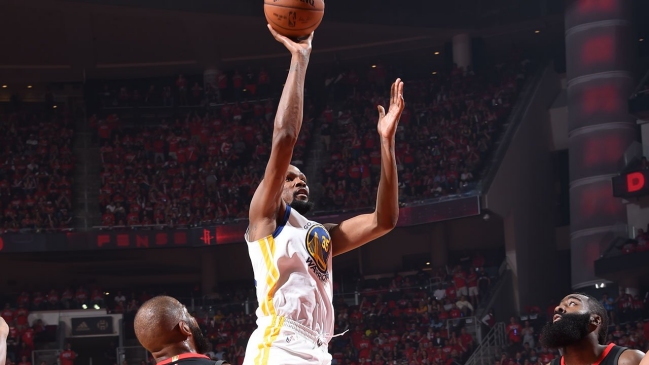 Golden State Warriors abrió la final de la Conferencia Oeste con victoria sobre Houston Rockets Golden State Warriors abrió la final de la Conferencia Oeste con victoria sobre Houston Rockets