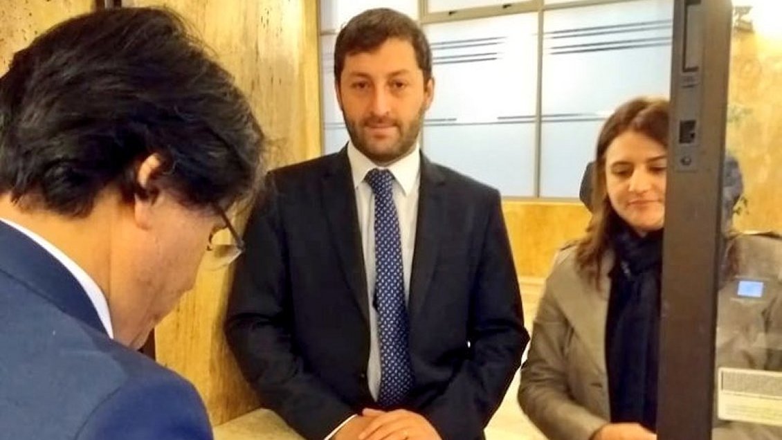 Diputados de Chile Vamos piden a Contraloría investigar viajes de ex ministros Diputados de Chile Vamos piden a Contraloría investigar viajes de ex ministros