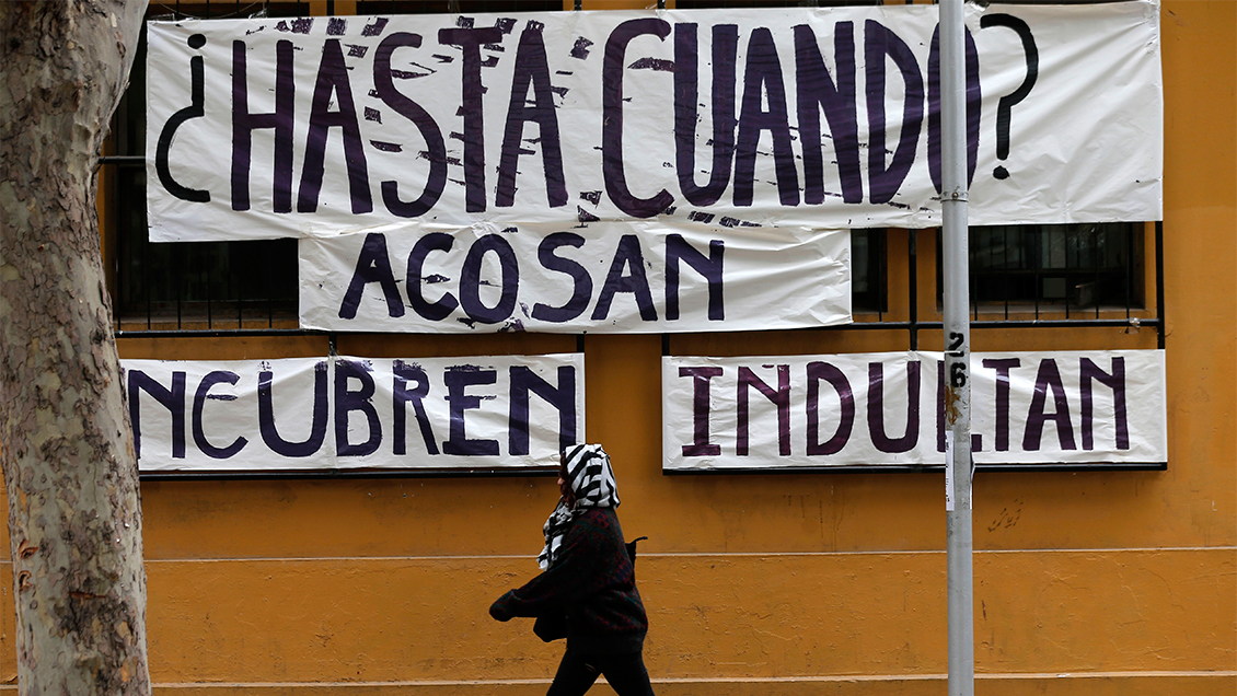 Estudiantes marchan por la Alameda Estudiantes marchan por la Alameda