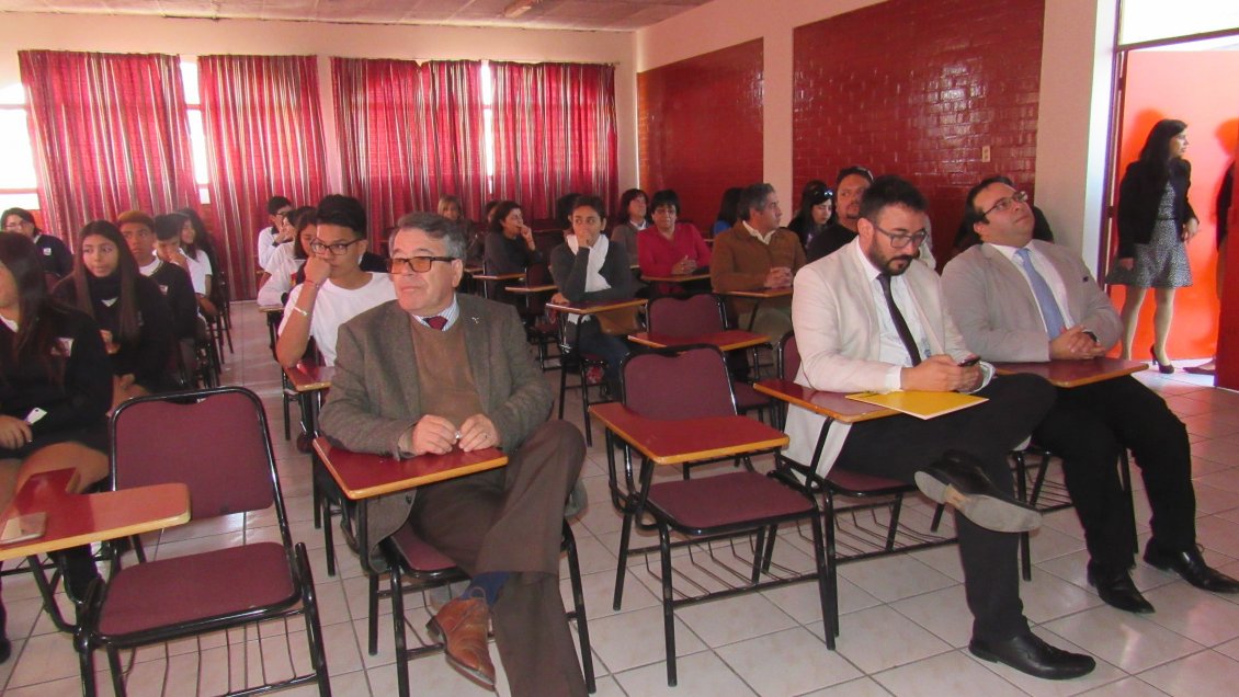 Liceo Católico de Copiapó inició huelga legal Liceo Católico de Copiapó inició huelga legal