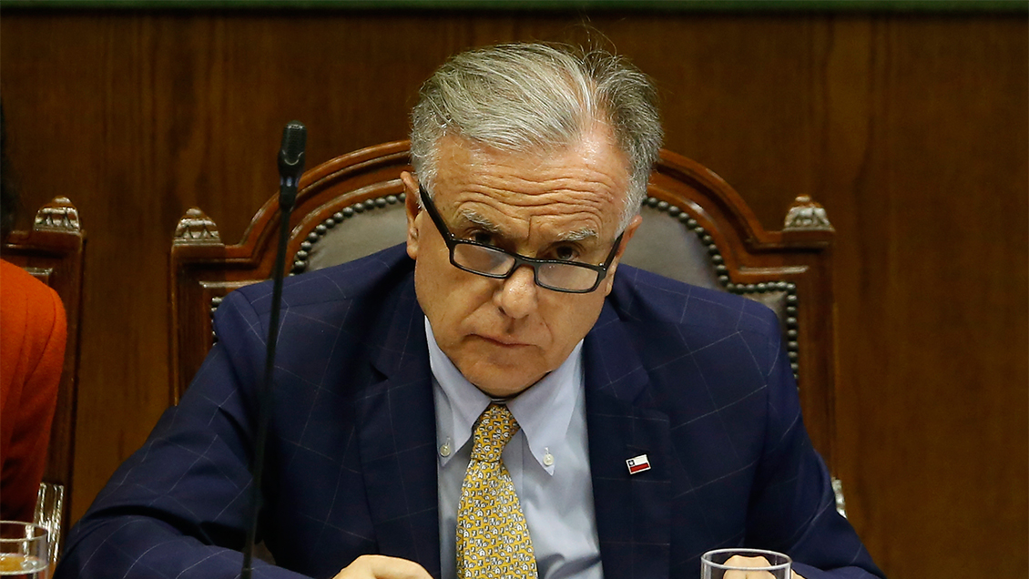 PC apoyará acusación constitucional contra el ministro de Salud, Emilio Santelices PC apoyará acusación constitucional contra el ministro de Salud, Emilio Santelices
