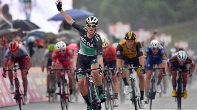 Sam Bennett ganó su segunda etapa en el Giro de Italia Sam Bennett ganó su segunda etapa en el Giro de Italia