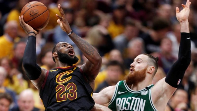 Cleveland Cavaliers se recuperó ante Boston Celtics en las finales del Este Cleveland Cavaliers se recuperó ante Boston Celtics en las finales del Este