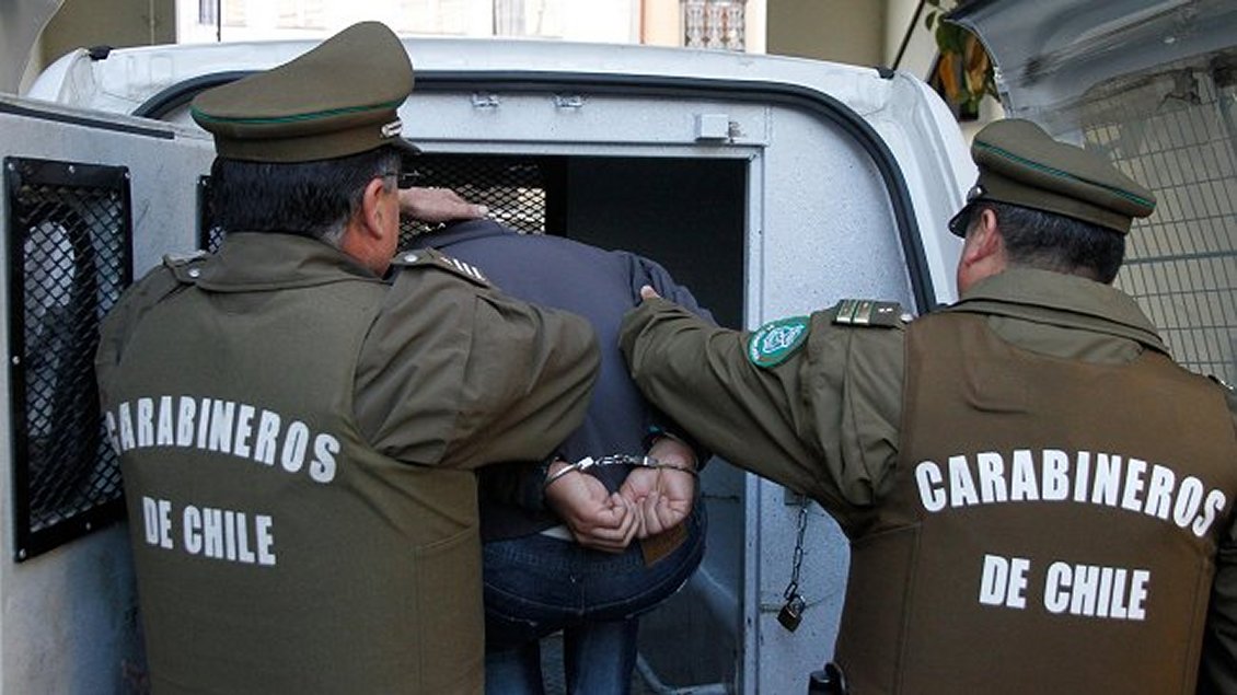 Acusan a hombre de abusar sexualmente de dos hijastras: Una quedó embarazada