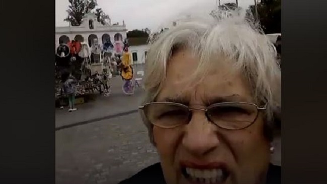 Abuelas que se querían tomar una foto y no supieron cómo rompieron internet Abuelas que se querían tomar una foto y no supieron cómo rompieron internet
