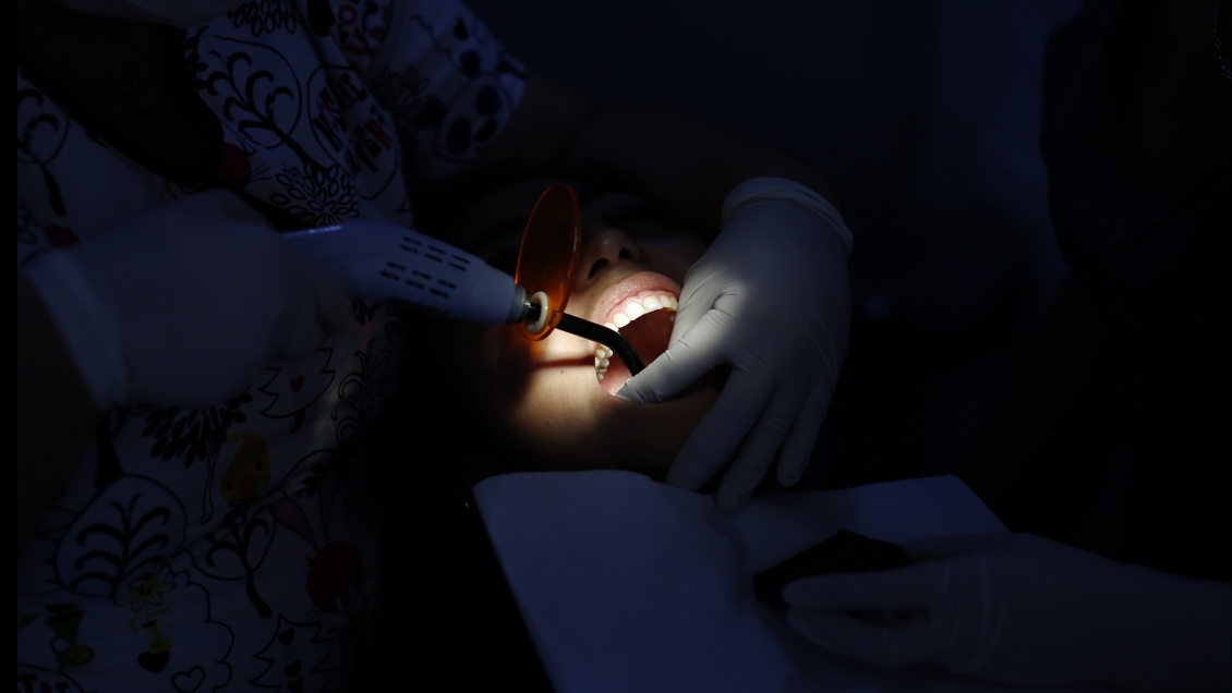 Colegio de Dentistas denunció que megaprestadores inflan precios y ofrecen falsos descuentos