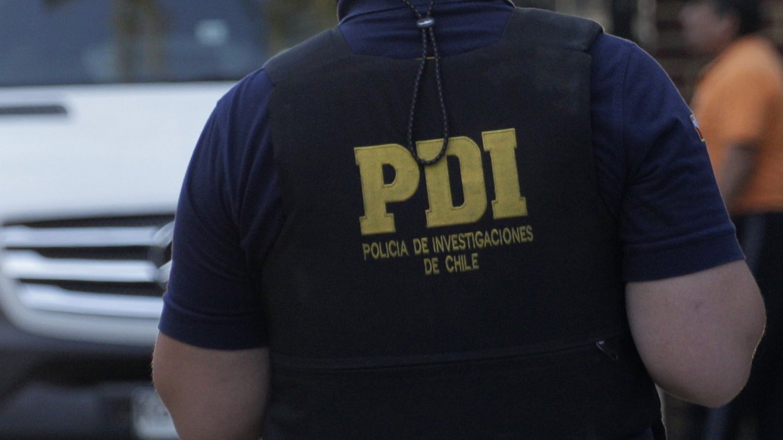 Hombre fue detenido por abusar de su nieta de cinco años en Calbuco: Es su padre biológico Hombre fue detenido por abusar de su nieta de cinco años en Calbuco: Es su padre biológico