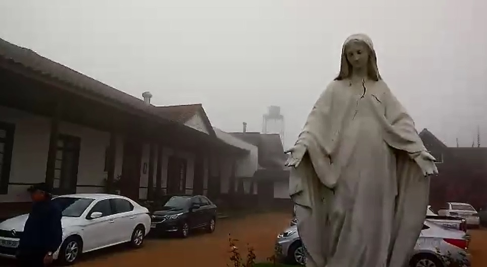 Sacerdotes de Talca y Curicó se reúnen con obispo Valenzuela