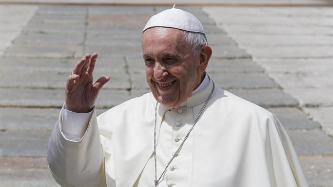 El papa pide a católicos chinos 