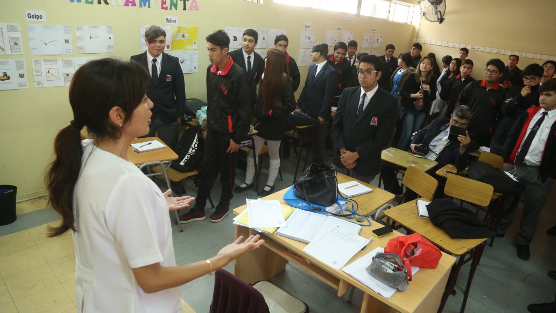 Liceo de Antofagasta ya cuenta con cuatro estaciones de monitoreo y medición de gases