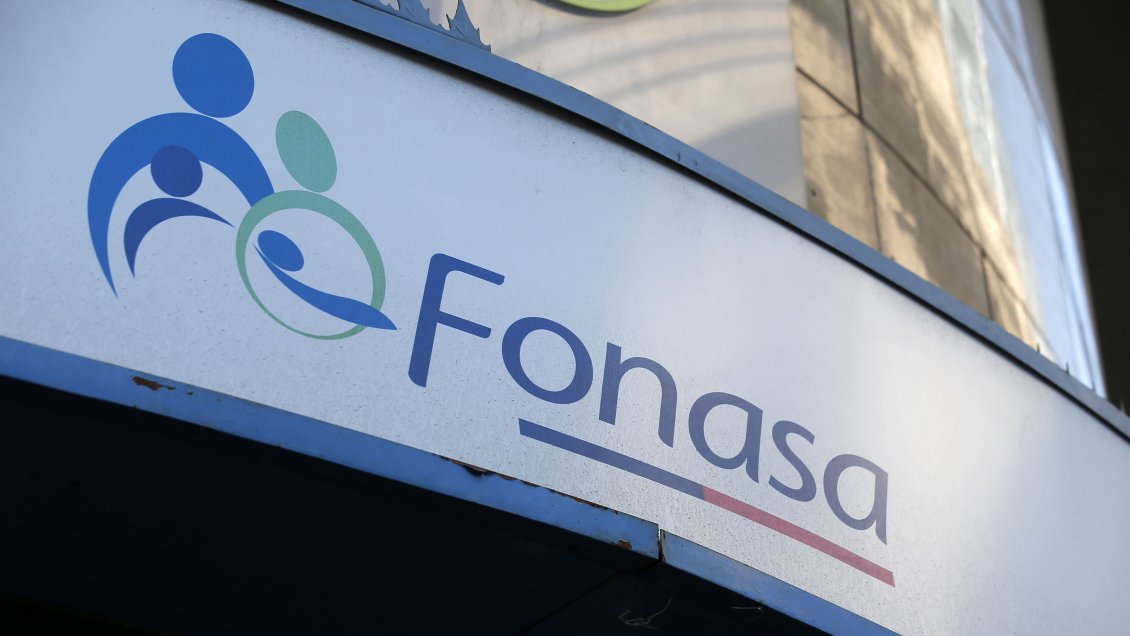 Revisa si tienes excesos en Fonasa: Hay más de 1.290 millones de pesos sin cobrar Revisa si tienes excesos en Fonasa: Hay más de 1.290 millones de pesos sin cobrar