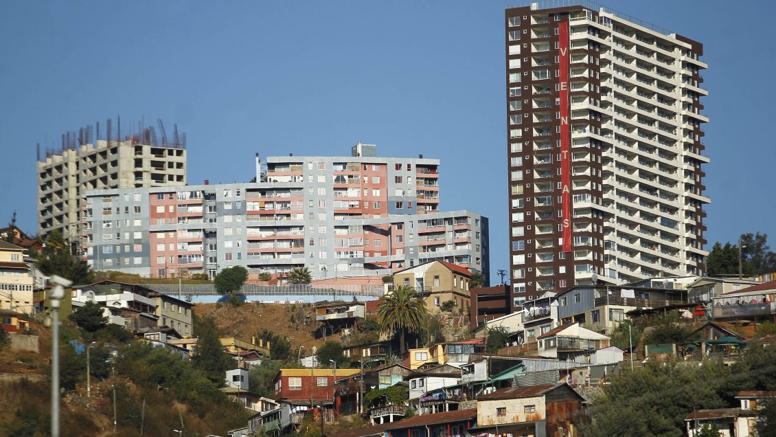Gremio de la construcción de Valparaíso: Viviendas pueden duplicar su precio por nuevo plan regulador Gremio de la construcción de Valparaíso: Viviendas pueden duplicar su precio por nuevo plan regulador