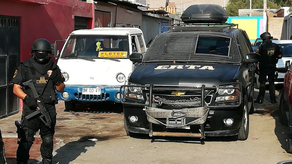 Allanamiento en población Chile de Arica dejó a cuatro detenidos por tráfico de drogas Allanamiento en población Chile de Arica dejó a cuatro detenidos por tráfico de drogas