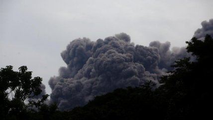   Evacuan a personas de la zona del Volcán de Fuego en Guatemala 