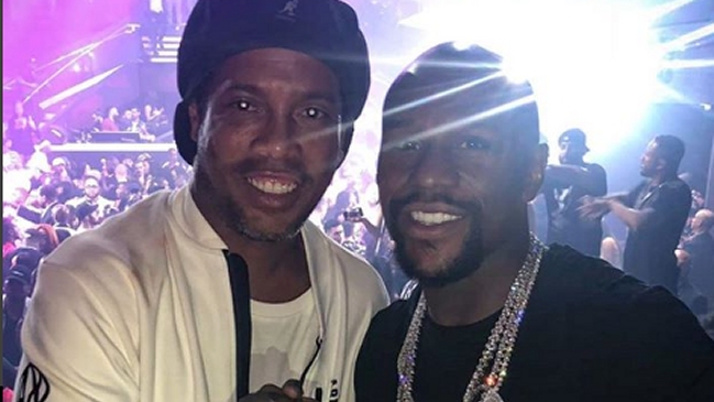  Carrete de lujo: Ronaldinho y Mayweather se fueron de fiesta en Miami  