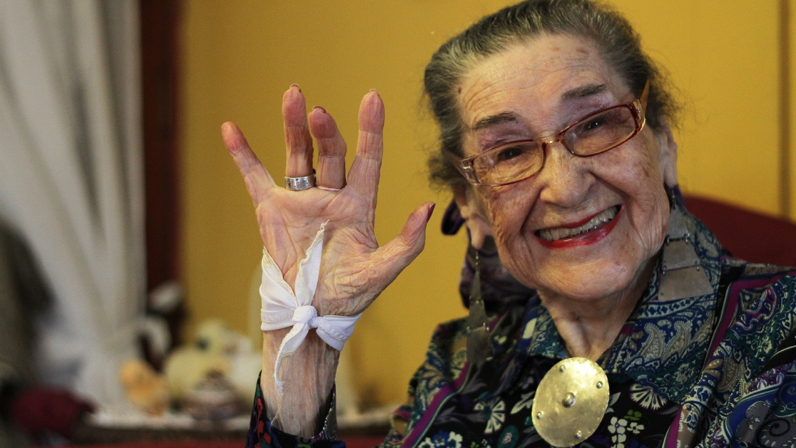 Viudo de Margot Loyola acusa demoras en el centenario de la folclorista