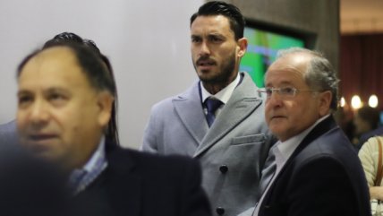 Mauricio Pinilla tuvo una sorpresiva aparición en seminario económico